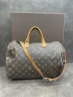 Louis Vuitton Speedy Bandouliere 40 Leather Handbag 