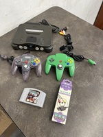 NINTENDO 64 GAME SYSTEM BUNDLE, 2 CONTROLLERS, 1 GAME, CABLES POWER CORD