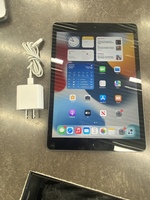 APPLE MYL92LL/A iPAD 8TH GENERATION 32 GB WITH CHARGER