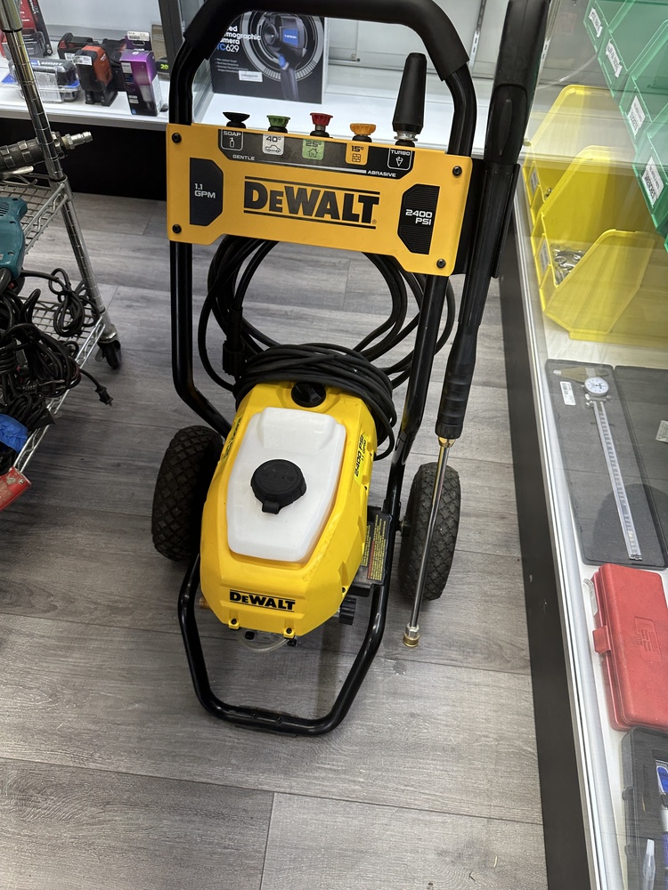 DEWALT 2400 PSI 1.1 GPM Cold Water Electric Pressure Washer Lambert