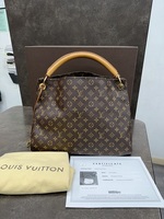 Louis Vuitton Artsy MM Monogram Shoulder Bag