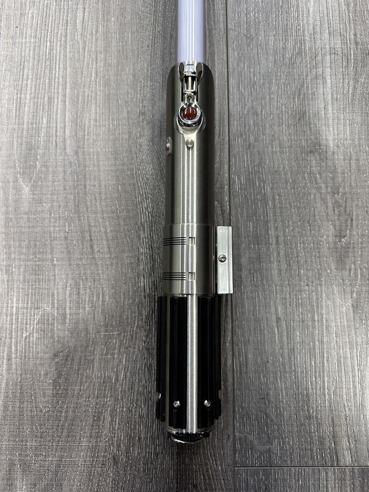 Disney Star Wars Galaxy's Edge Luke Skywalker Legacy Lightsaber w