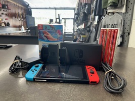 NINTENDO SWITCH HAC-001 (-01) 6 GAMES, CHARGING DOCK, POWER COD AND HDMI CABLE 