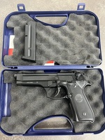 BERETTA 92FS 9MM SEMI AUTO PISTOL W 1 MAG - USED  GREAT CONDITION