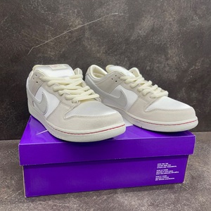 Nike Men's SB Dunk Low Coconut Milk/Light Bone FZ5654 100