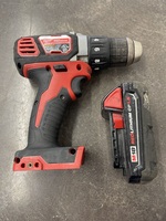 MILWAUKEE 2606-20 DRILL/DRIVER WITH ONE BATTERY