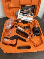 PASLODE IM250A-LI2 16 GA CORDLESS FINISH NAILER W BATTERY AND