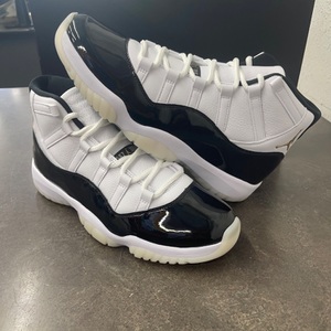 Nike Air Jordan 11 Retro CT8012 170 11.5 White/ Metallic Gold- Black with box