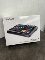 TASCAM MIXCAST4 DIGITAL RECORDER PODCAST STATION USB INTERFACE