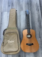 Taylor BT2 Baby Taylor Acoustic Guitar w/ Gigbag