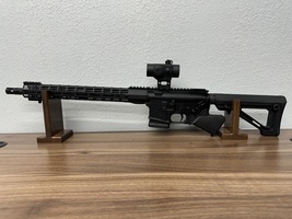 AERO PRESCISION X15 AR15 CA Compliant 5.56 Semi Auto w Truglo Red/Green Dot