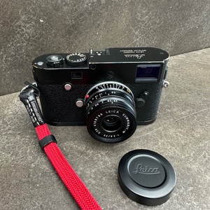 Leica M-P Typ 240 Digital Rangefinder w/ Summarit-M 1:2.5/35mm E39 11643 Lens 