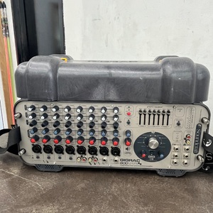 SOUNDCRAFT GIGRAC 600 INTEGRATED MIXER 2 X 300 WATT AMPLIFER