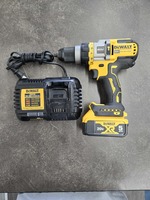 Dewalt DCD999 20V MAX 1/2 in. Brushless Cordless Hammer Drill FLEXVOLT