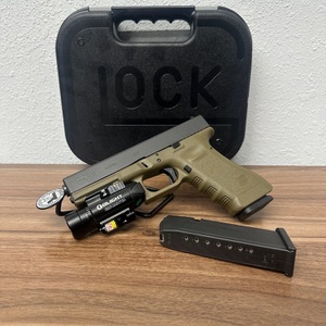 GLOCK 17 OD Gen 3 Semi auto 9mm w OLIGHT BALDR PRO LIGHT 