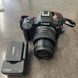 CANON EOS R50 DIGITAL CAMERA WITH 18-45MM LENS, 2 BATTERIES, AND CHARGER