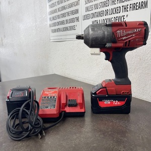 Milwaukee 1/2" Square Impact Wrench Set