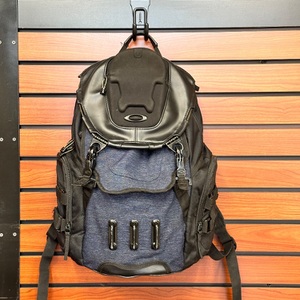 Oakley Bathroom Sink RC Backpack 