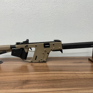 KRISS USA VECTOR Semi Auto 45 ACP (Glock Mags) FDE w/ Cyelee Micro red dot