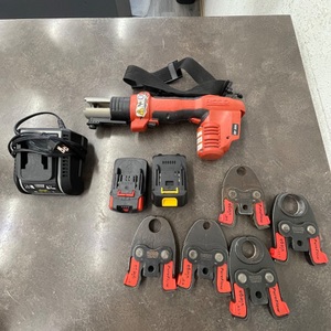 Ridgid Cordless Press Tool Kit RP-200B