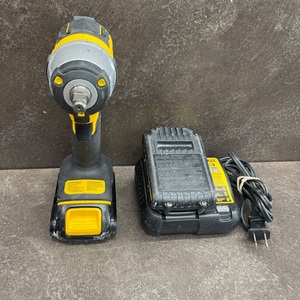 Dewalt 3/8 Impact Wrench DCF890