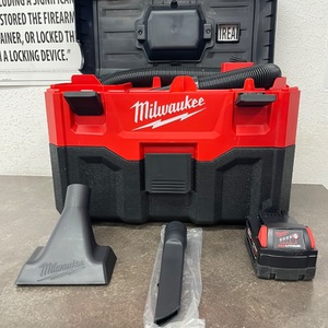 Milwaukee Wet/Dry Vacuum 0880-20 