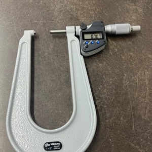 MITUTOYO 389-352-20 1-2" IP65 .00005" 0.001MM DEEP THROAT METAL MICROMETER