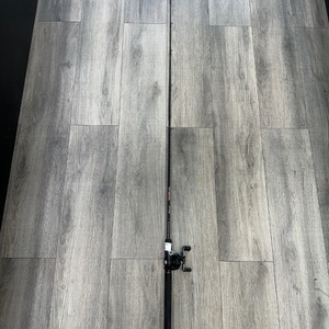 SHAKESPEAR UGLY STICK GX2 (USCA662M) w/ GX2LPA BATE CASTING REEL 