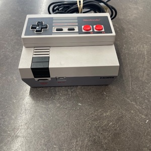 Nintendo NES Classic Edition Mini Video Game Console CLV-001 Gray