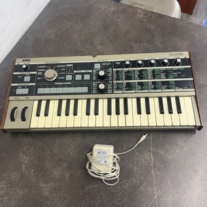 KORG MICRO KORG ANALOG KEYBOARD SYNTHESIZER VOCODER W POWER CORD