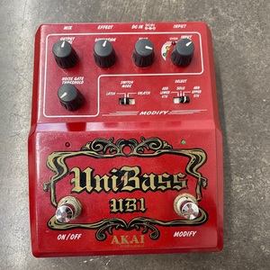 Akai UB1 UniBass Pedal – Harmonized Bass Distortion