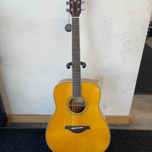 Yamaha Trans Acoustic Dreadnought FG-TA 