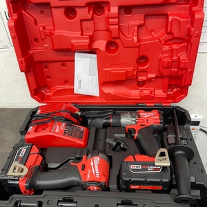 Milwaukee M18 18V Lithium-Ion Brushless Cordless Drill Set 3697-22 
