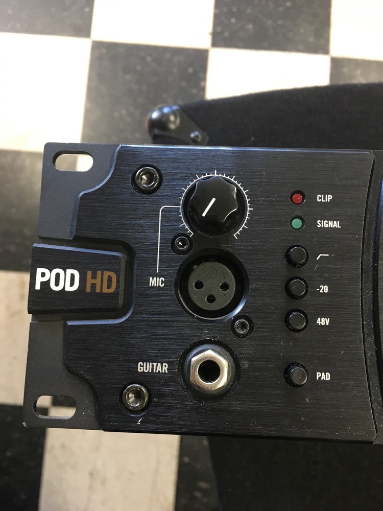 LINE 6 POD HD PRO X PROCESSOR WITH LINE 6 FBV EXPRESS MK2 FOOTSWITCH