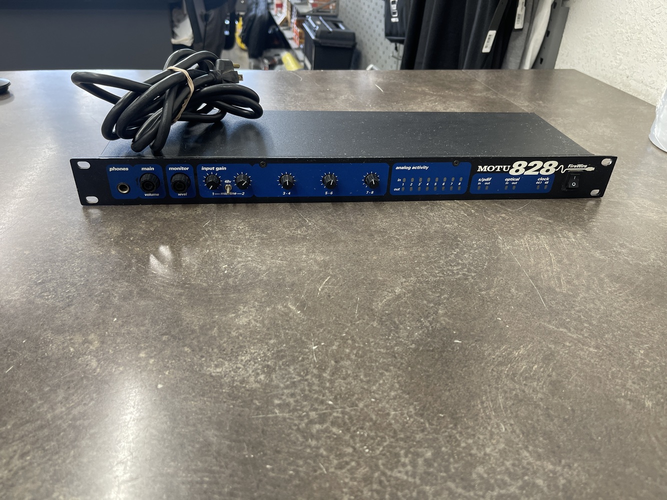 MOTU 828 FIREWIRE AUDIO INTERFACE ANALOG TO DIGITAL STUDIO Lambert