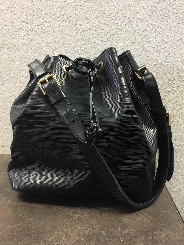 lv bucket bag epi leather