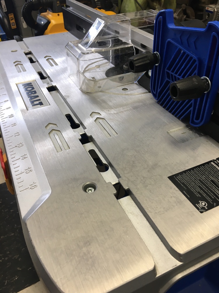 KOBALT 1/4" AND 1/2" FIXED CORDED ROUTER WITH TABLE K11RTA03 Lambert