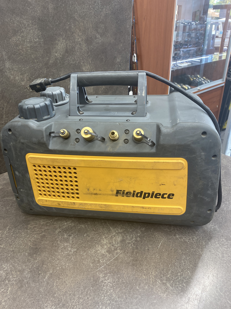 FIELDPIECE VP85 TWO STAGE 8CFM VACCUM PUMP USED WORKING CONDITION