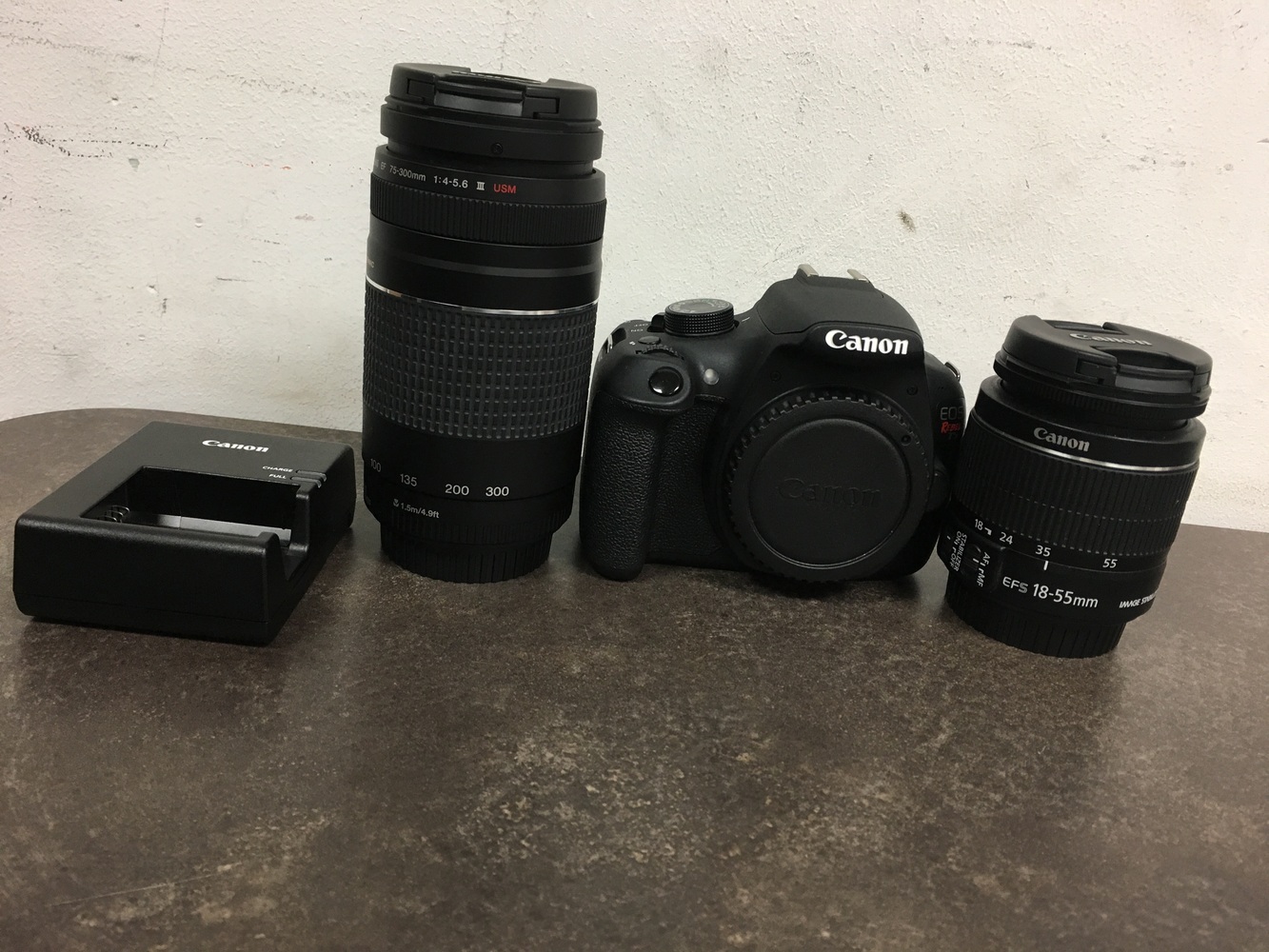 CANON EOS REBEL t5 DIGITAL DSLR CAMERA KIT Lambert Pawn Shop